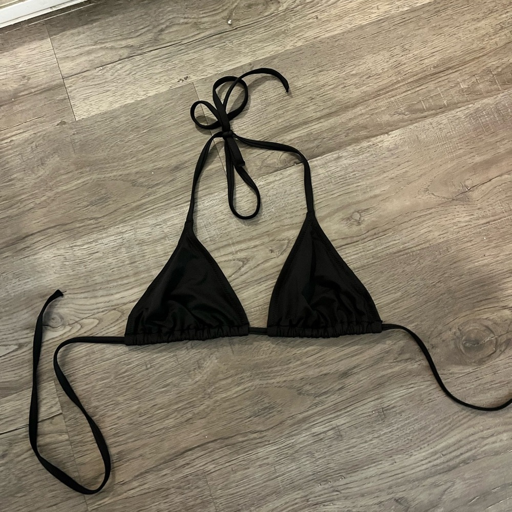 Edikted triangle top
